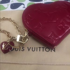 Louis Vuitton Heart coin purse 🎀