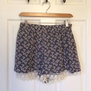 Floral fabric shorts