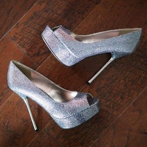 NEW Steve Madden Metallic Silver Stiletto Pumps
