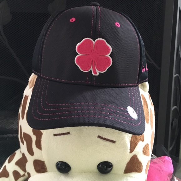 Black Clover Accessories Pink And Black Black Clover Hat New Never Worn Poshmark Black Clover Accessories Pink And Black Black Clover Hat New Never Worn Poshmark