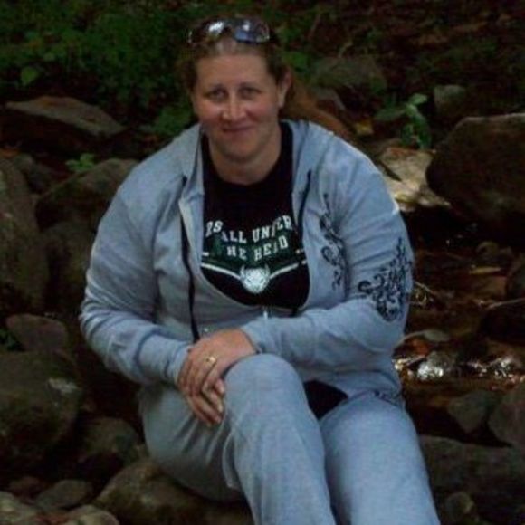 Meet your Posher, Angie - Picture 1 of 1