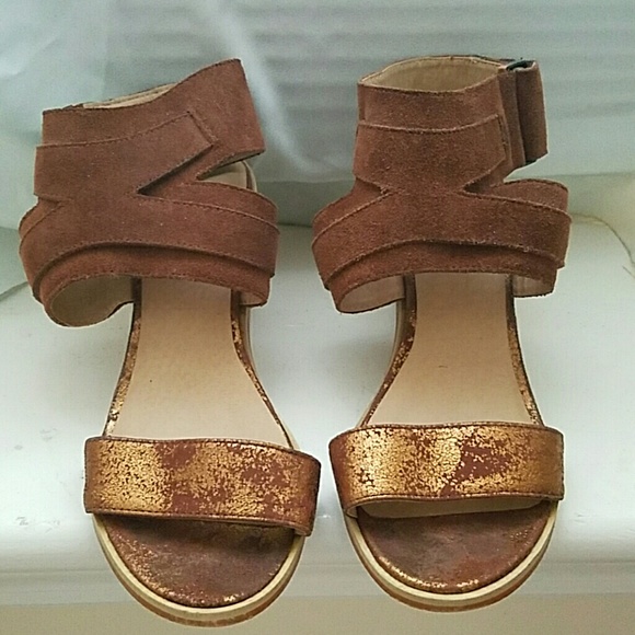 Suede Kelsi Dagger Sandals