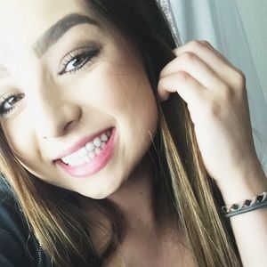 Meet your Posher, Sophia