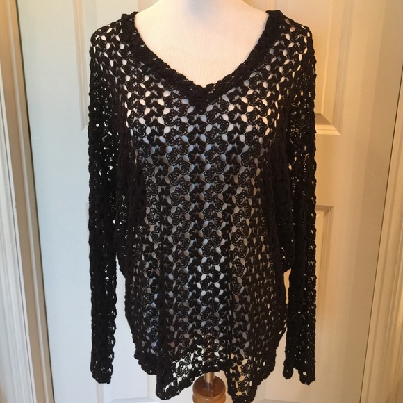 Carrie Allen lace/crochet top