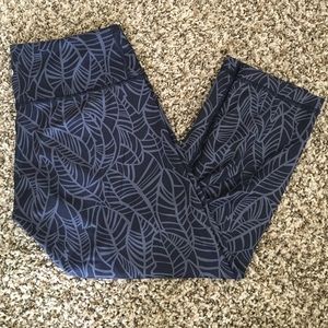 Lululemon athletica wander under capri