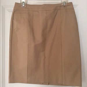 Ann Taylor tag on brand new knee length skirt! 4P