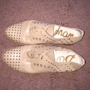 Sam Edelman studded Oxford. Beige color