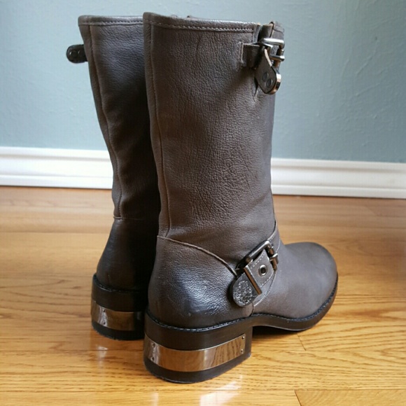 🚫SOLD🚫 Vince Camuto Winchell Moto Boots Leather - Picture 3 of 4