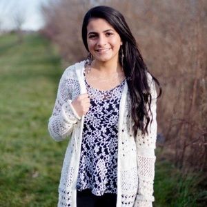 Meet your Posher, Alicia