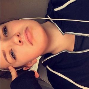 Meet your Posher, Sierrah