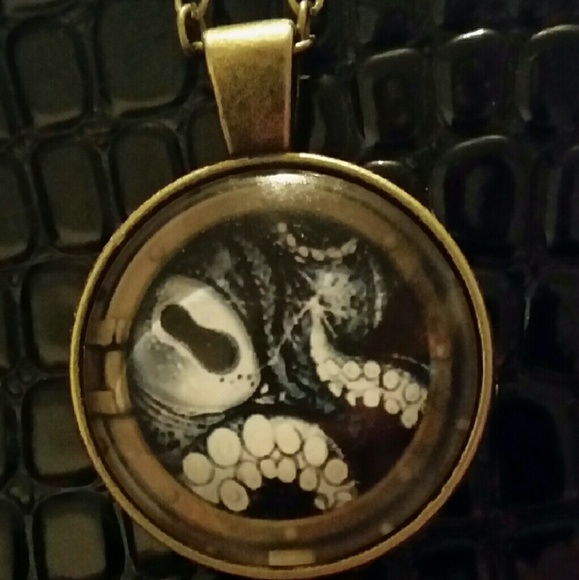 Octopus Necklace **NEW **