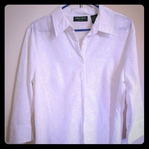 Donating 01/01 White dress shirt 3/4 sleeve