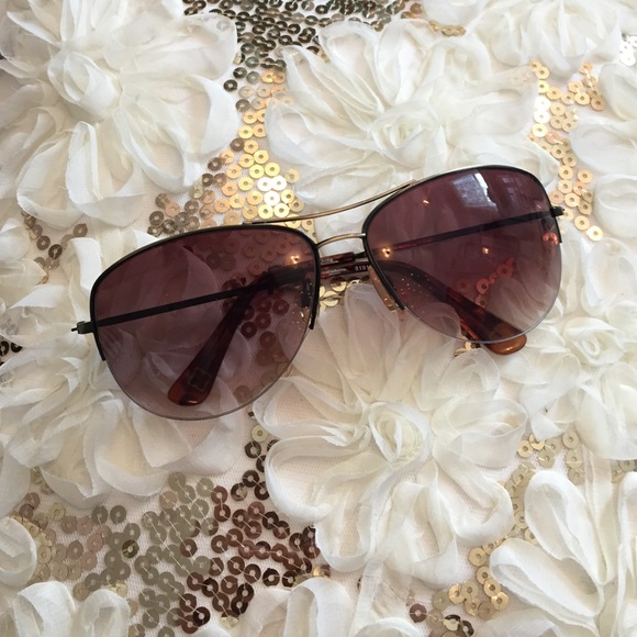Classic Aviator Sunglasses by Liz Claiborne - Picture 1 of 4