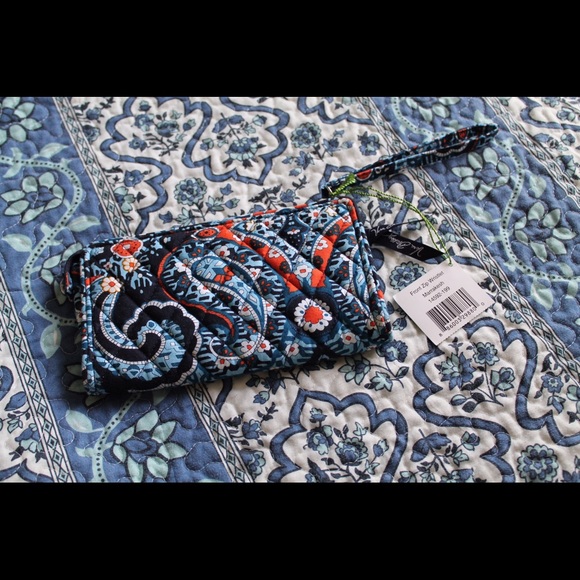 Vera Bradley Front Zip Wristlet in Marrakesh