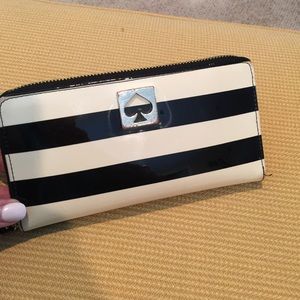 Kate Spade Full Zip Wallet