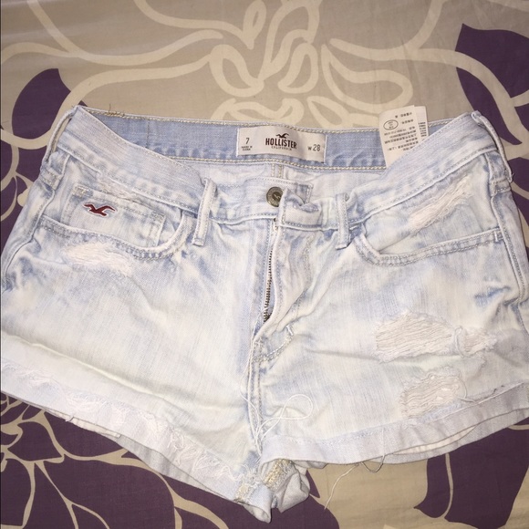 Hollister Shorts - Picture 1 of 3