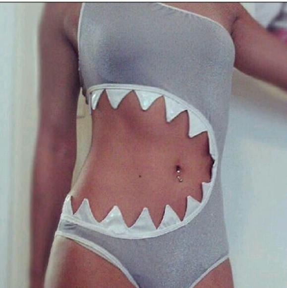 NWOT shark swimsuit