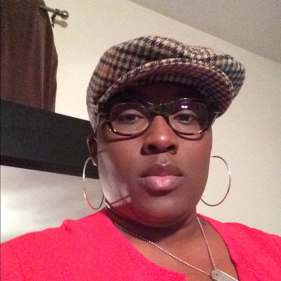 Meet your Posher, Tikesha - Picture 1 of 1