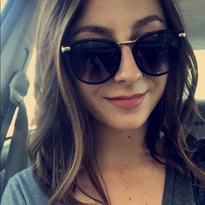 Meet your Posher, Alanna