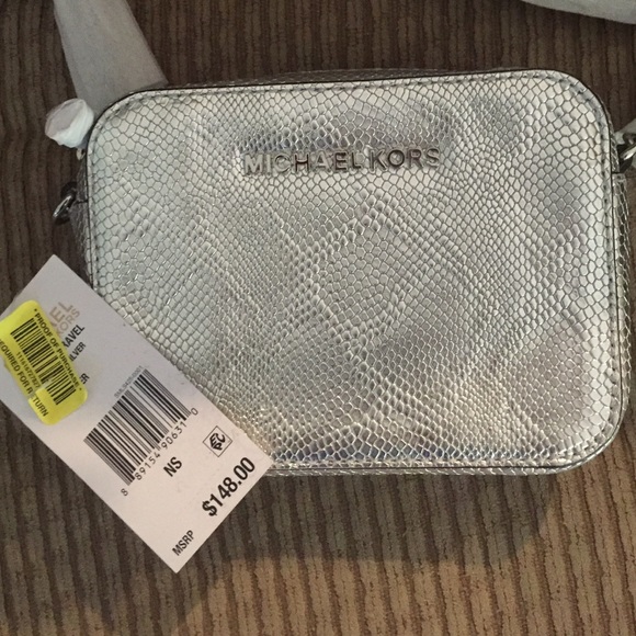 BNWT Michael Kors jet set travel crossbody - Picture 2 of 4