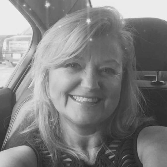 Meet your Posher, Pam - Picture 1 of 1