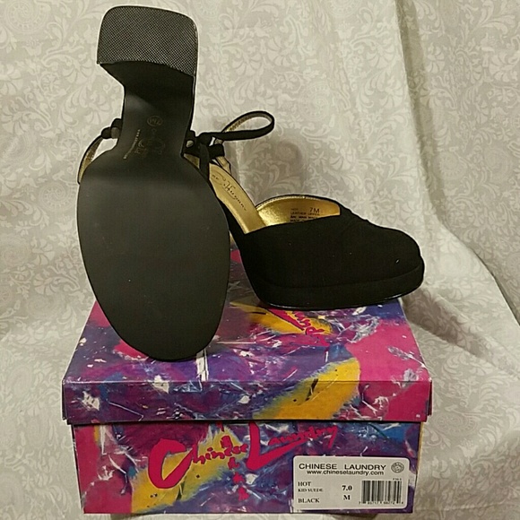 BRAND NEW Chinese Laundry Hot Suede - Picture 3 of 3