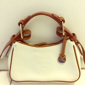 Dooney and bourke bag