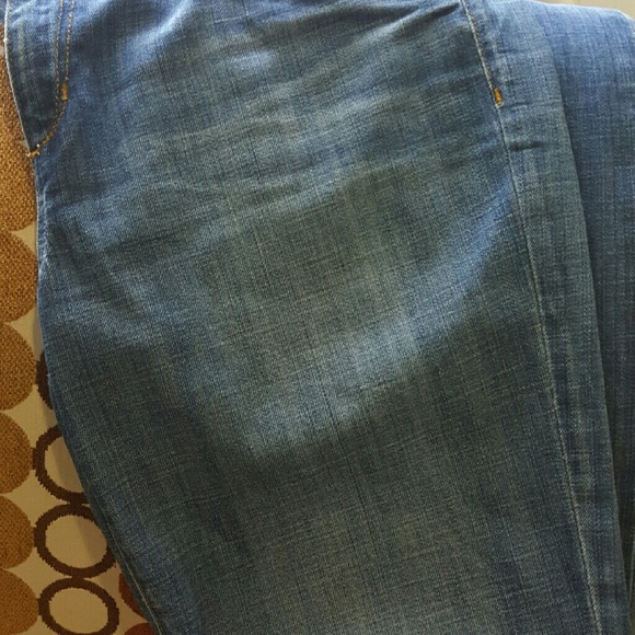 Jeans - Picture 1 of 4