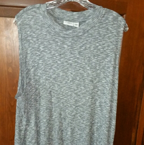 Sleeveless turtleneck blouse