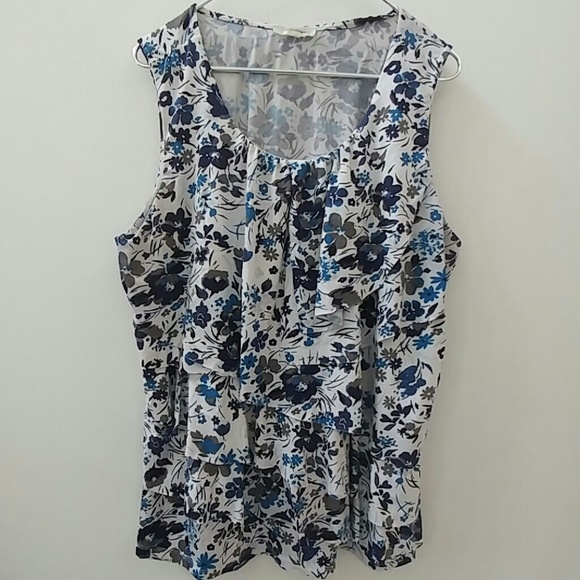 Super flattering 2X blouse