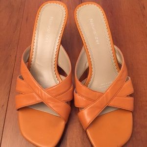 Naturalizer kitten heel leather sandals. Size 6