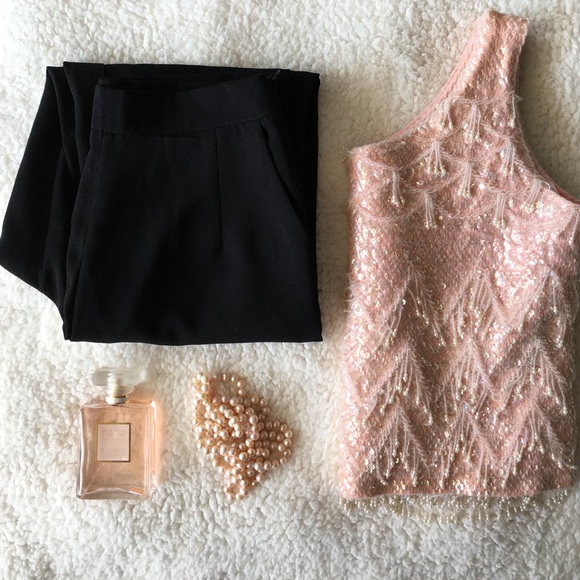SOLD High Waisted Black Pants