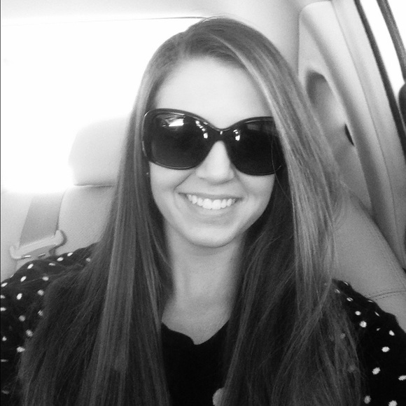 Meet your Posher, Shana
