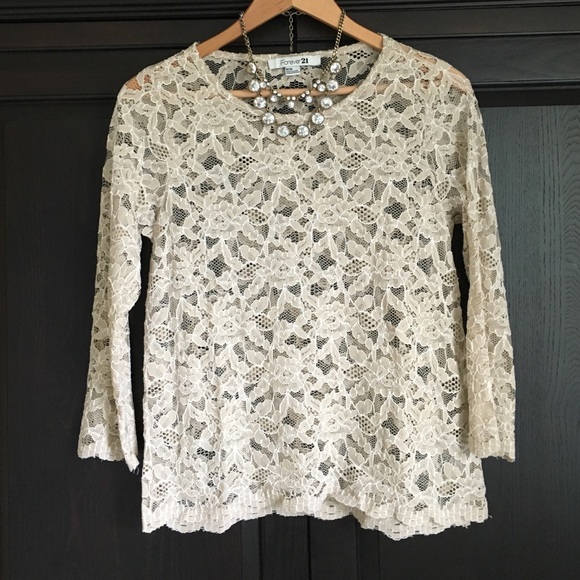 Cream lace 3/4 Length Sleeved Top
