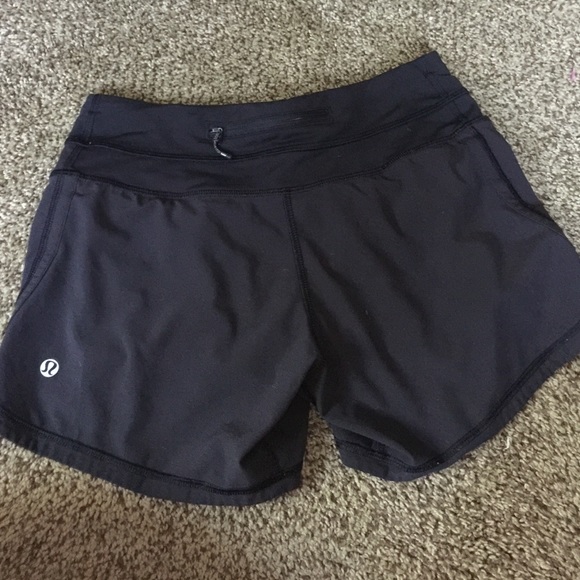 Lulu lemon workout short