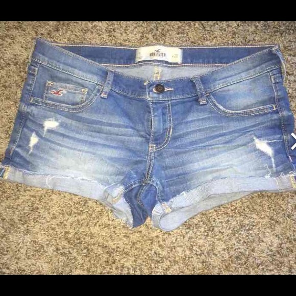 Hollister jean shorts 😍