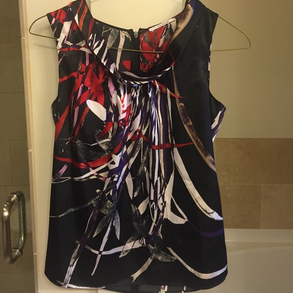 Tahari blouse size small. Perfect condition