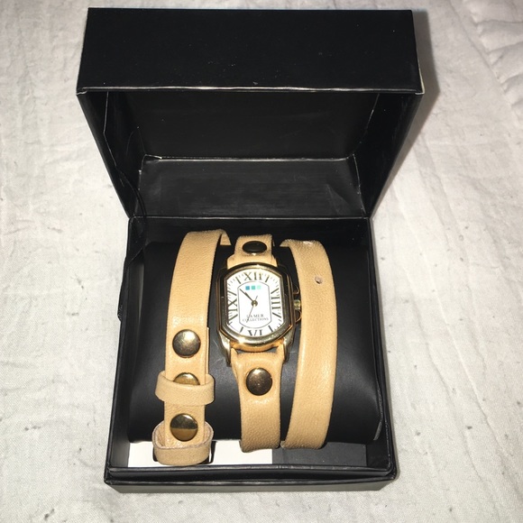 La Mer Chateau camel wrap watch