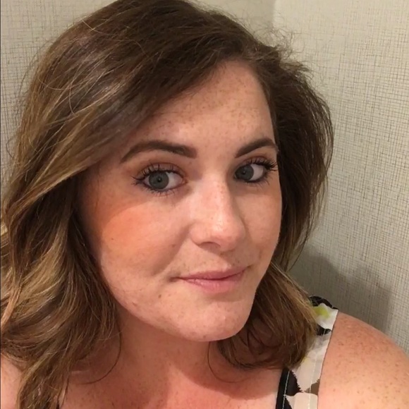 Meet your Posher, Monnie