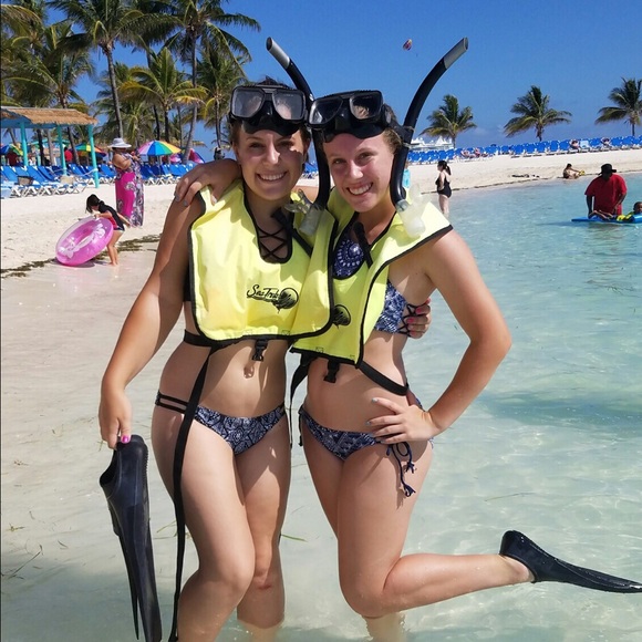 Meet your Posher, Emma