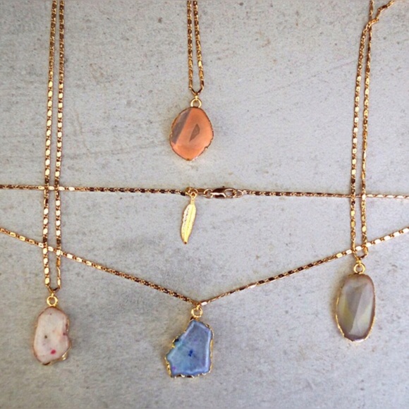 18K GOLD PLATED 16" DRUZY AGATE PENDANT NECKLACE - Picture 2 of 4