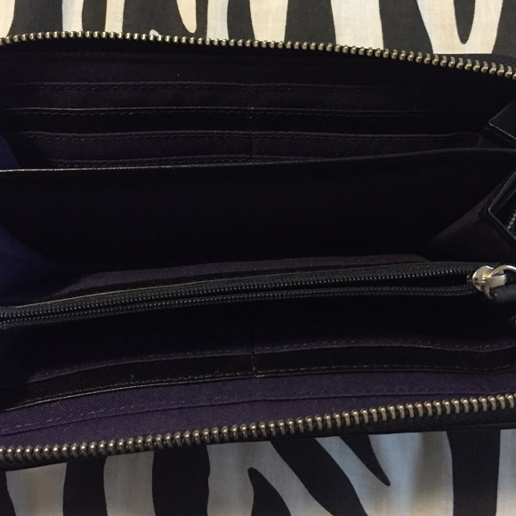 Juicy Couture wallet - Picture 3 of 3