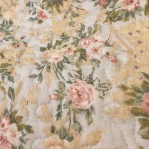 Meet your Posher, Maya