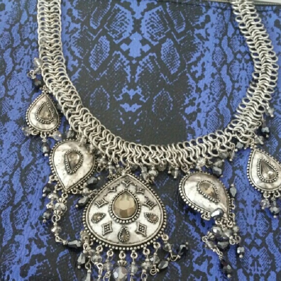 Princess style silver rodonite piece