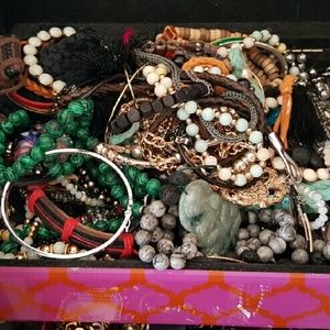 Meet your Posher, Madina