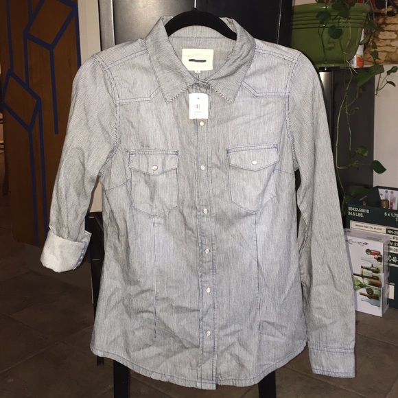 Striped snap-up shirt