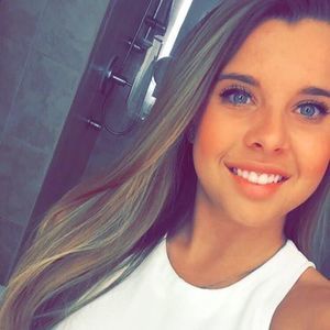 Meet your Posher, Marisa