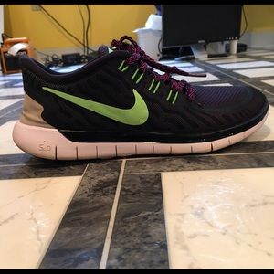 NIKE FREE 5.0 SNEAKERS