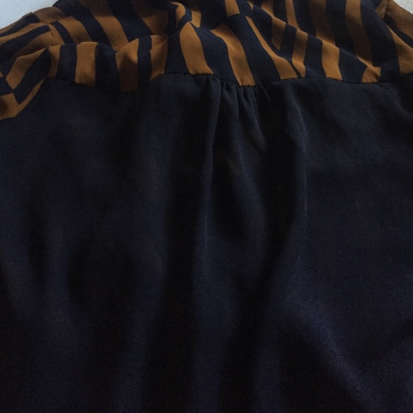 MINE sheer zebra stripes blouse - Picture 2 of 2