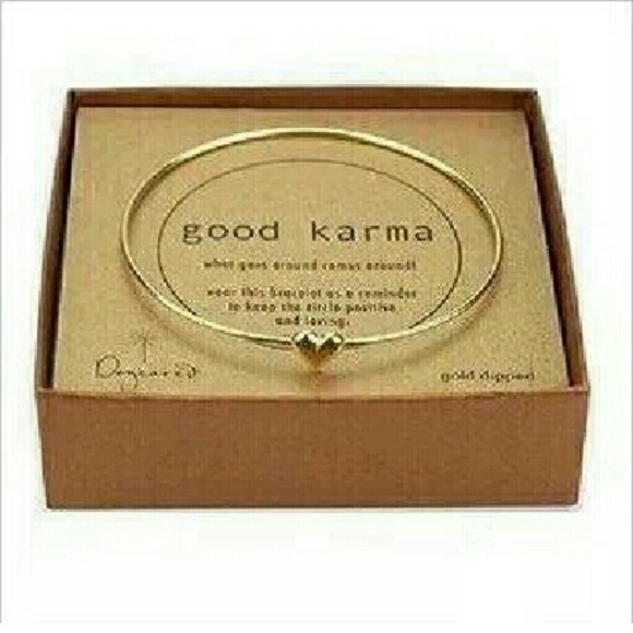 Gold heart Bangle 7cm